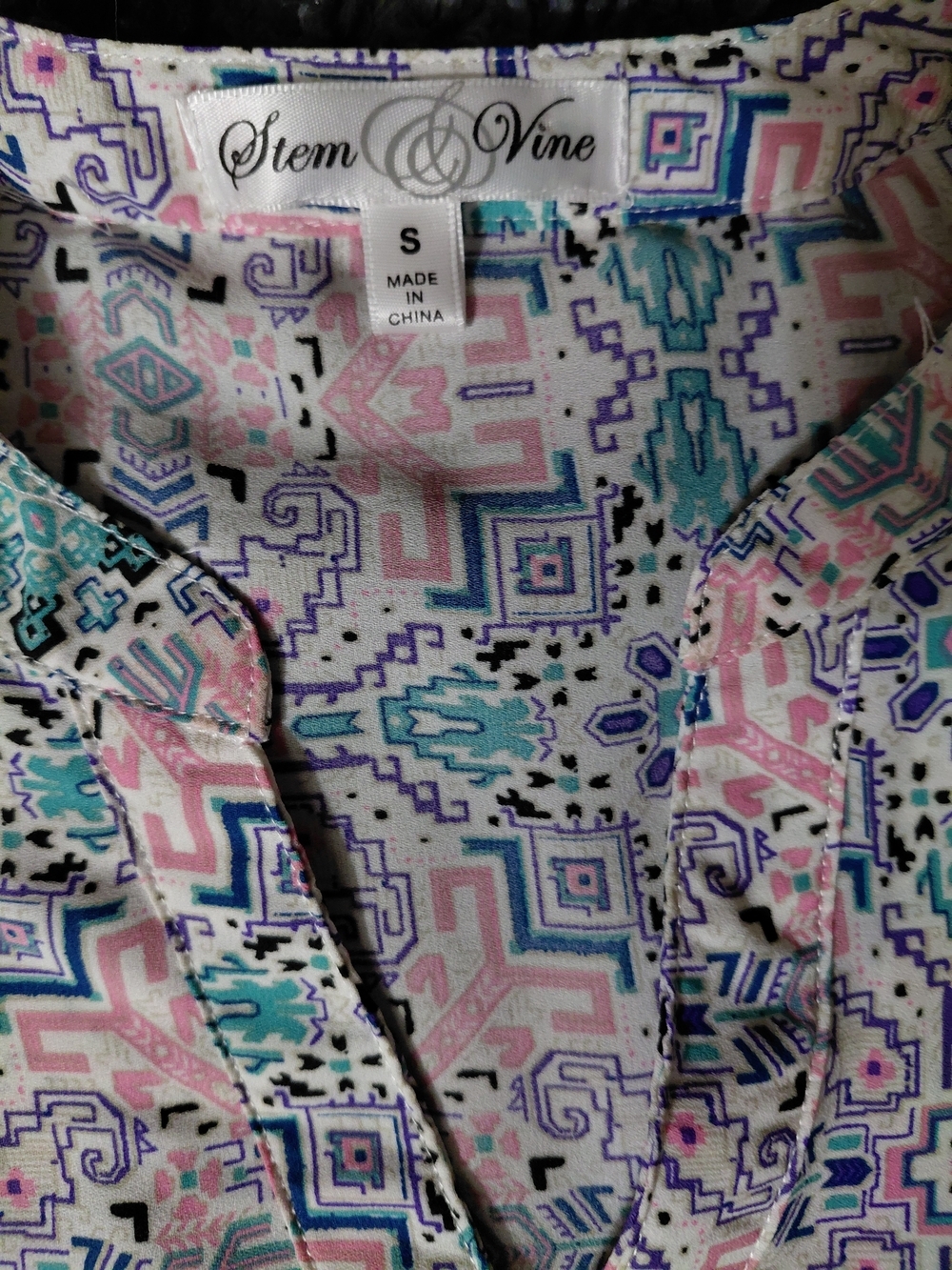 Stem & Vine Southwestern Tribal Geometric Print Sleeveless Top Blouse - Picture 2 of 3